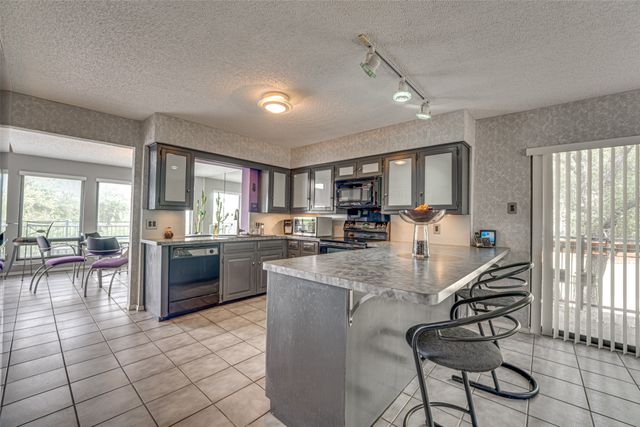 333 Columbia Drive, Rockwall, TX 75032