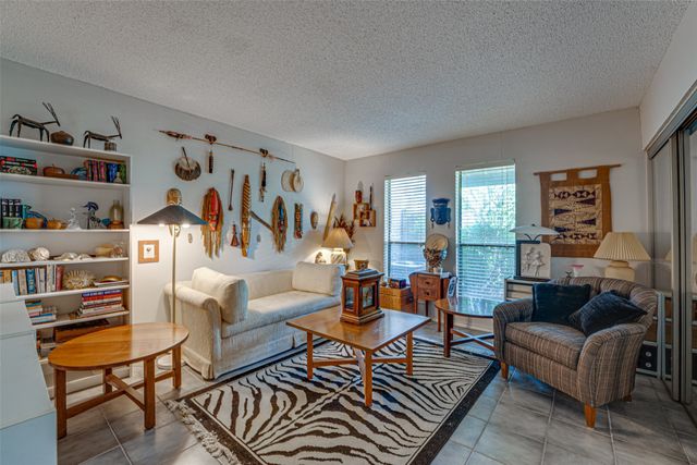 333 Columbia Drive, Rockwall, TX 75032