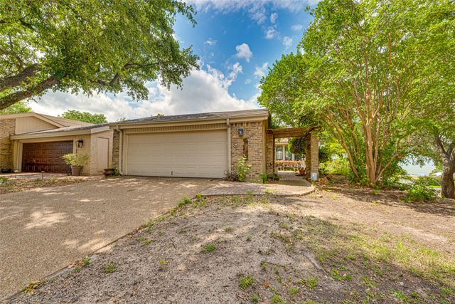 333 Columbia Drive, Rockwall, TX 75032