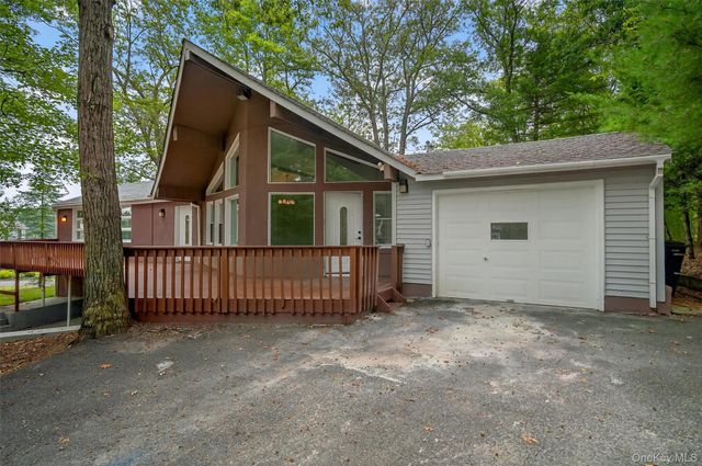 3 Newbury Lane, Rock Hill, NY 12775