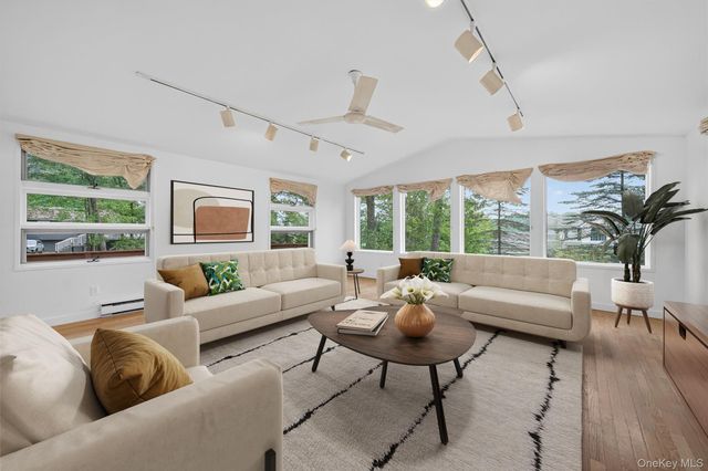 3 Newbury Lane, Rock Hill, NY 12775