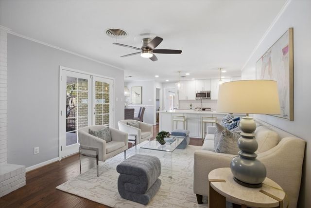 4321 Selkirk Drive W, Fort Worth, TX 76109