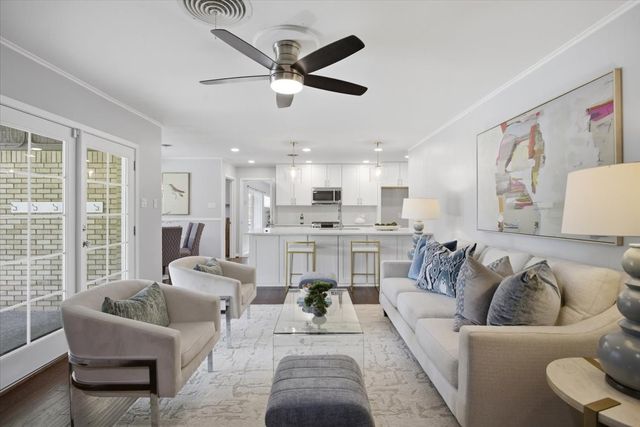 4321 Selkirk Drive W, Fort Worth, TX 76109