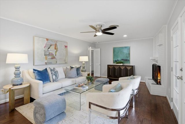 4321 Selkirk Drive W, Fort Worth, TX 76109