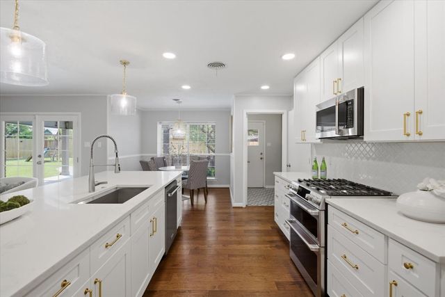 4321 Selkirk Drive W, Fort Worth, TX 76109