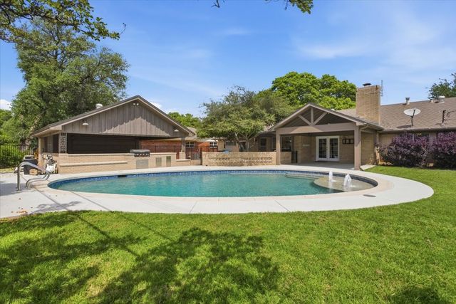 4321 Selkirk Drive W, Fort Worth, TX 76109