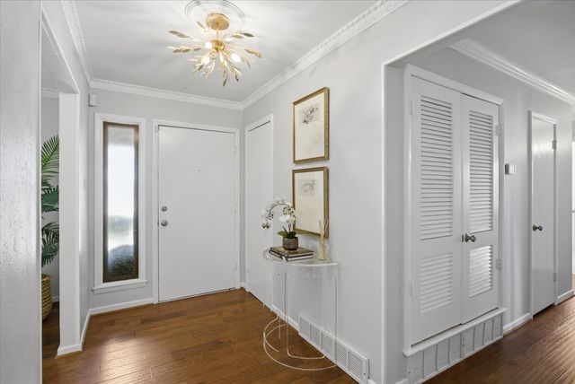 4321 Selkirk Drive W, Fort Worth, TX 76109