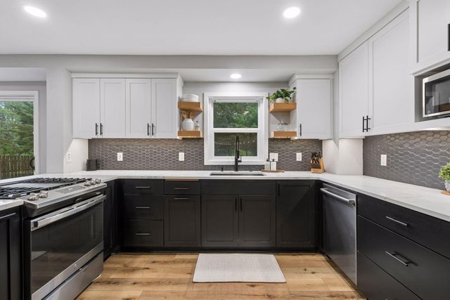 7836 Woodlawn Drive, Mounds View, MN 55112