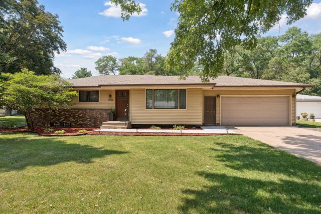 7836 Woodlawn Drive, Mounds View, MN 55112