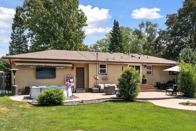 7836 Woodlawn Drive, Mounds View, MN 55112