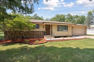 7836 Woodlawn Drive, Mounds View, MN 55112