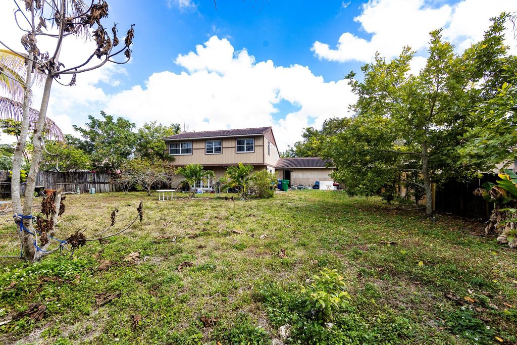 4404 NW 75th Terrace, Coral Springs, FL 33065