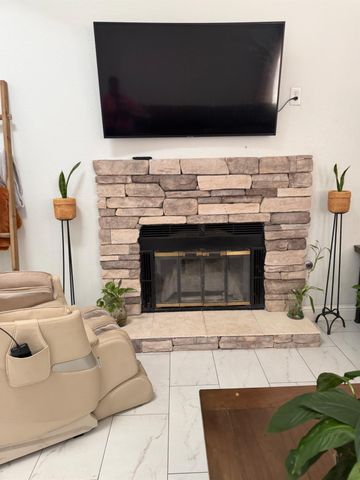 2778 N Selland Avenue, Fresno, CA 93722