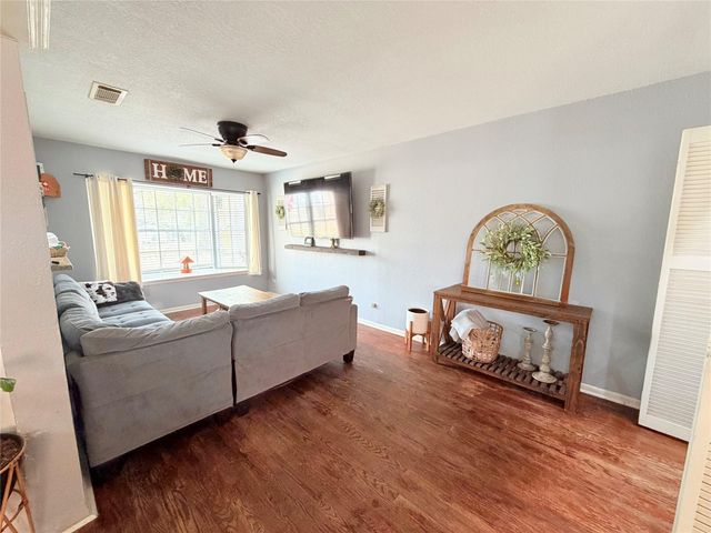 14790 Cypress Drive, Conroe, TX 77302