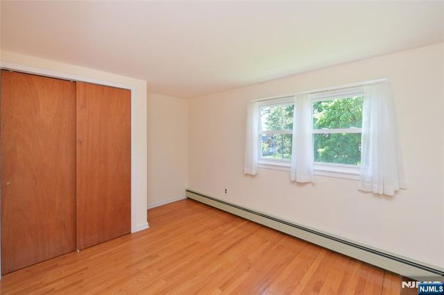 113 Stanley Court, North Haledon, NJ 07508