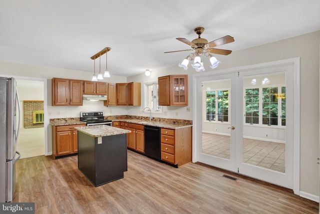 140 FAIRHILL DR, Wilmington, DE 19808