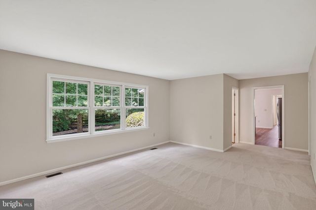 140 FAIRHILL DR, Wilmington, DE 19808