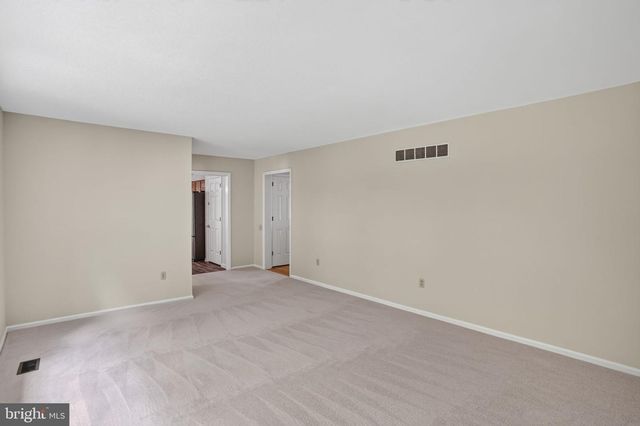 140 FAIRHILL DR, Wilmington, DE 19808