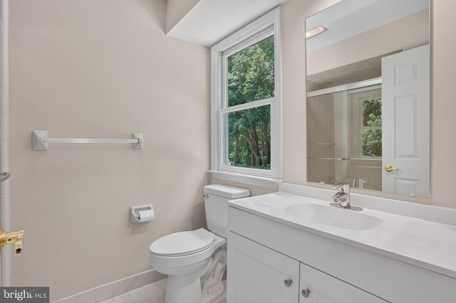 140 FAIRHILL DR, Wilmington, DE 19808