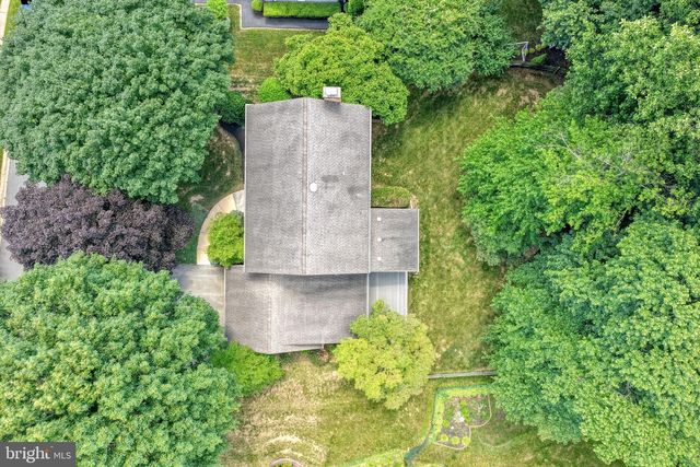 140 FAIRHILL DR, Wilmington, DE 19808