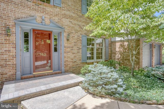 140 FAIRHILL DR, Wilmington, DE 19808