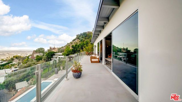 1664 Mountcrest Avenue, Los Angeles, CA 90069