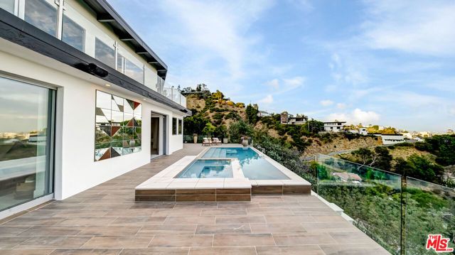 1664 Mountcrest Avenue, Los Angeles, CA 90069
