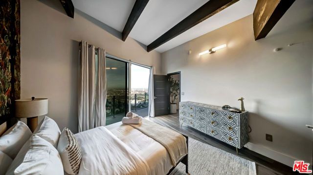 1664 Mountcrest Avenue, Los Angeles, CA 90069