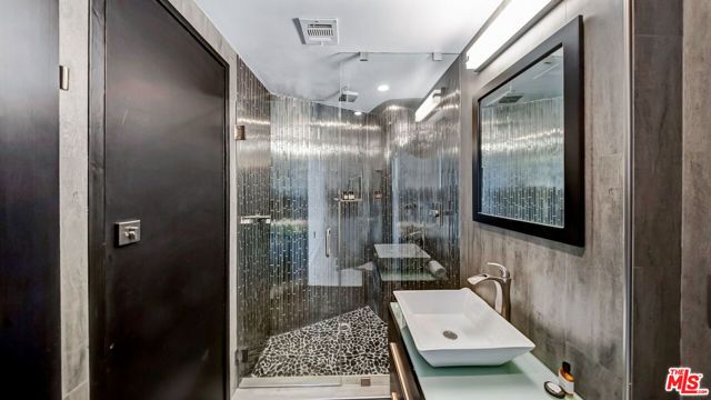 1664 Mountcrest Avenue, Los Angeles, CA 90069