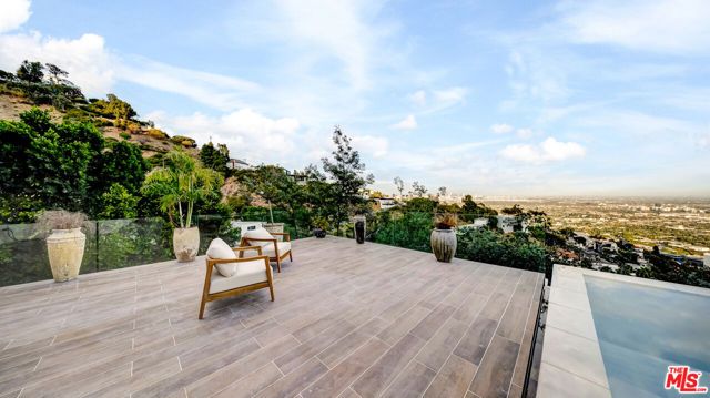 1664 Mountcrest Avenue, Los Angeles, CA 90069
