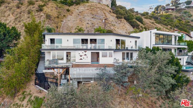 1664 Mountcrest Avenue, Los Angeles, CA 90069