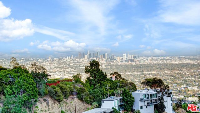 1664 Mountcrest Avenue, Los Angeles, CA 90069