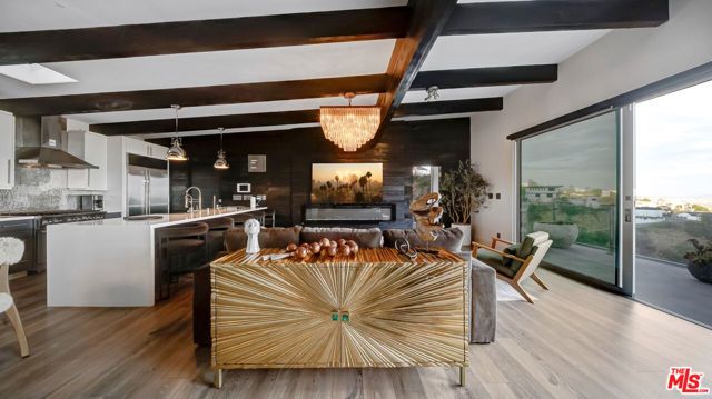 1664 Mountcrest Avenue, Los Angeles, CA 90069
