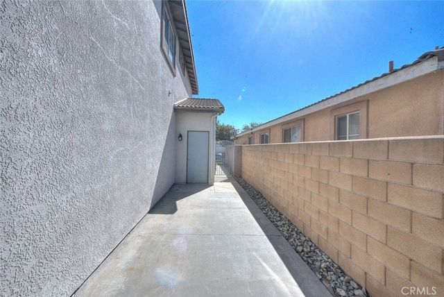 5732 Ridgemark, Fontana, CA 92336