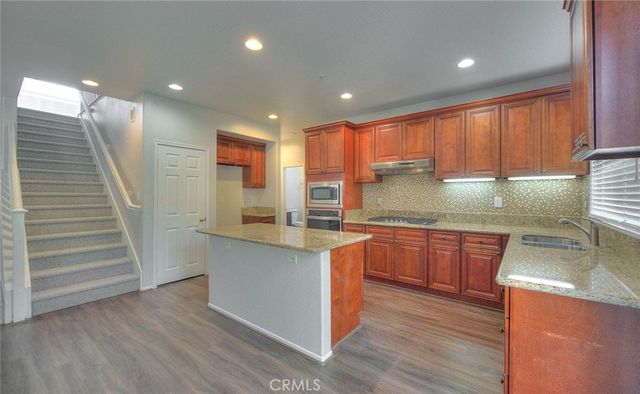 5732 Ridgemark, Fontana, CA 92336