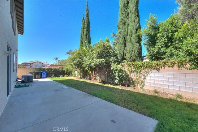 5732 Ridgemark, Fontana, CA 92336