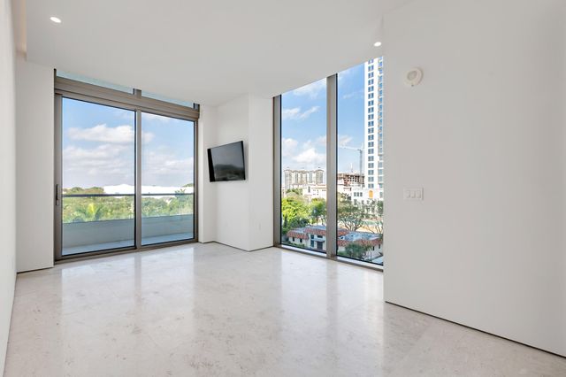 200 Arkona Court 501, West Palm Beach, FL 33401
