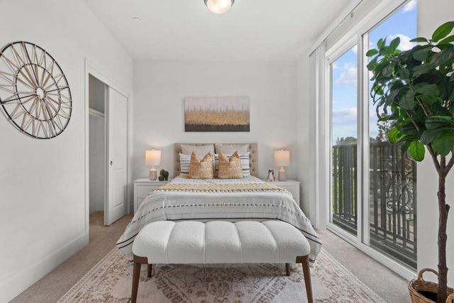 541 Walker Drive, Mountain View, CA 94043