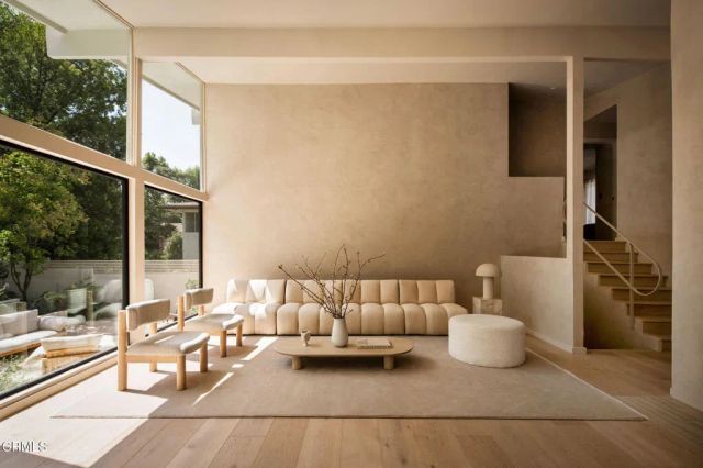 4722 Larkwood Ave Avenue, Los Angeles, CA 91364