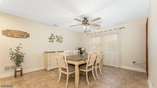 58 Dewey Ave, High Bridge Boro, NJ 08829