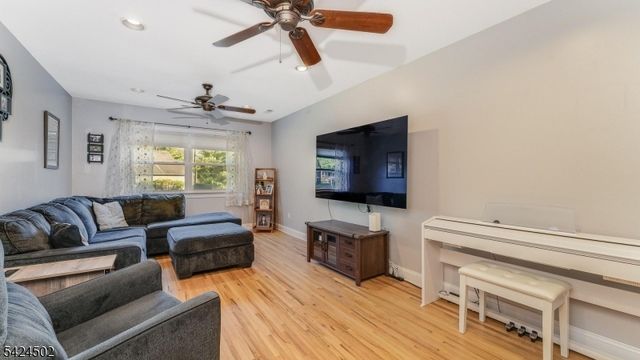 58 Dewey Ave, High Bridge Boro, NJ 08829