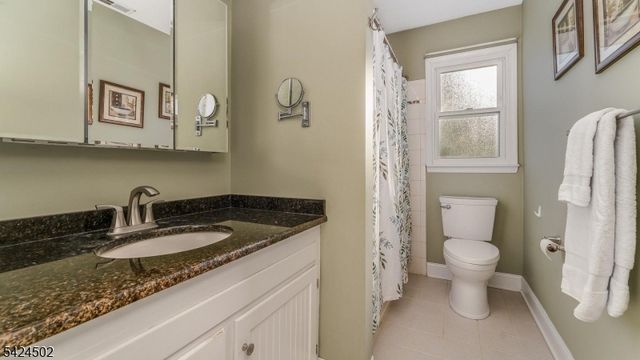 58 Dewey Ave, High Bridge Boro, NJ 08829