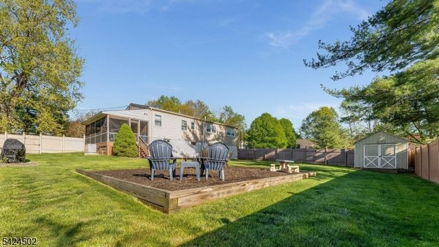 58 Dewey Ave, High Bridge Boro, NJ 08829