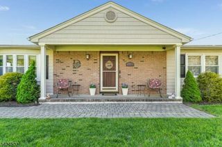 58 Dewey Ave, High Bridge Boro, NJ 08829