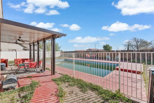 12269 Stonegate Cir, Victorville, CA 92392