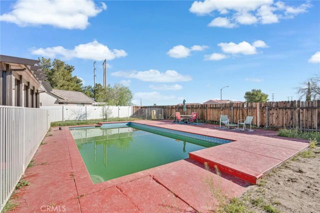 12269 Stonegate Cir, Victorville, CA 92392