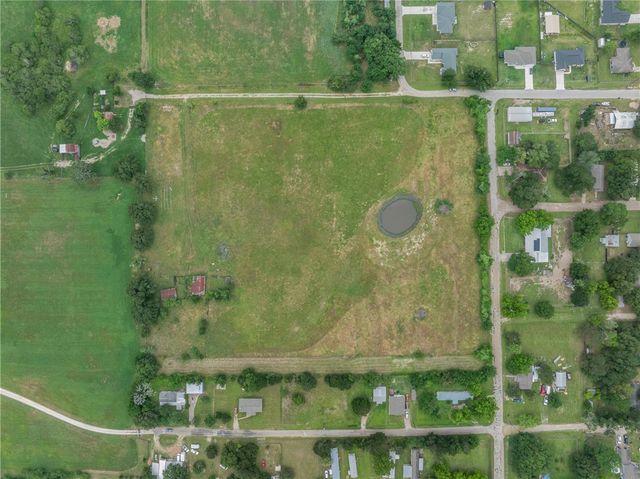 120 Avenue M, Somerville, TX 77879