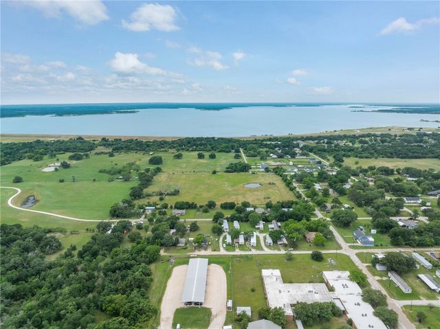 120 Avenue M, Somerville, TX 77879