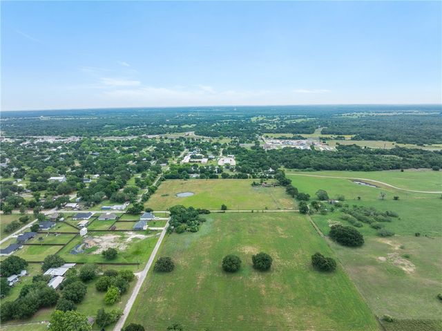 120 Avenue M, Somerville, TX 77879