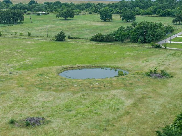 120 Avenue M, Somerville, TX 77879